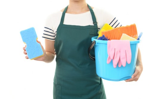 Turnover cleaning for an Airbnb bedroom in West London